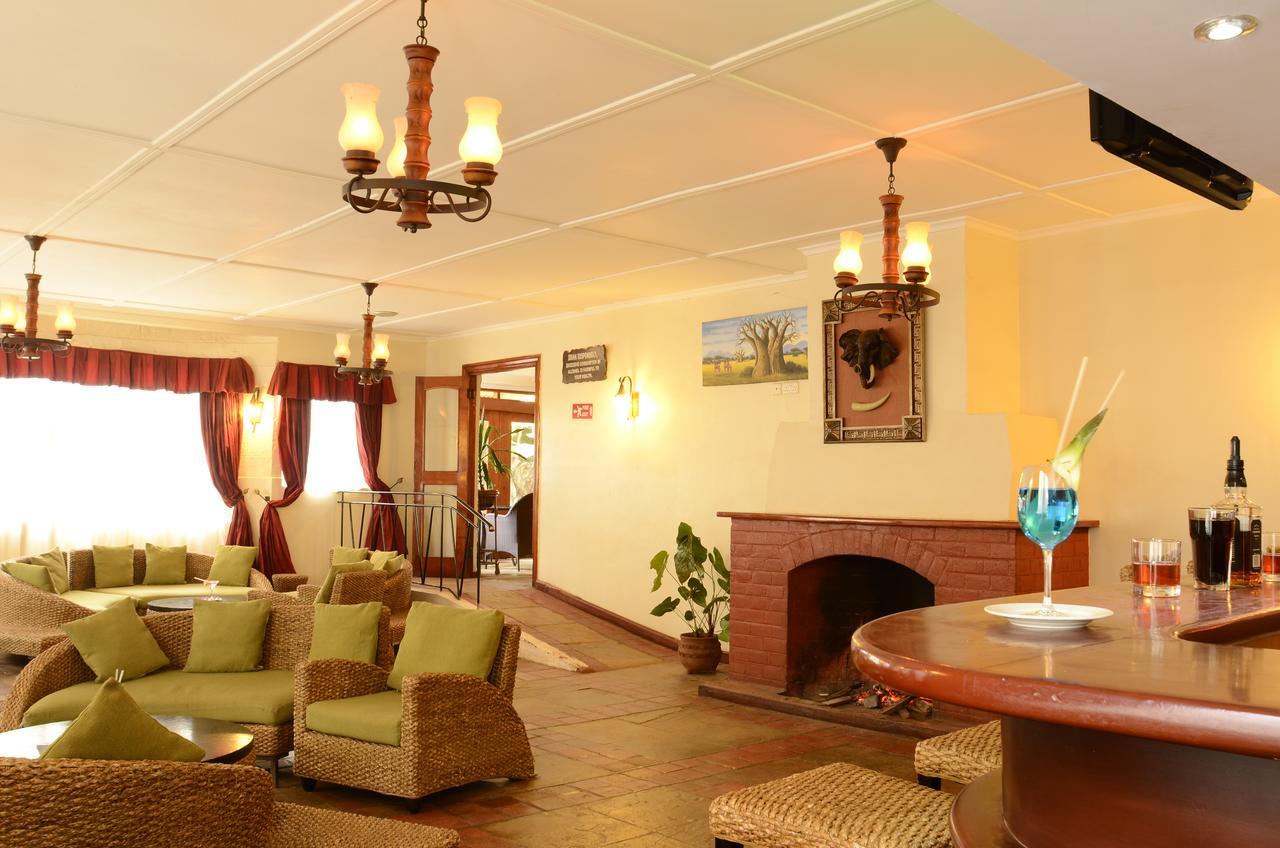 The White Rhino Hotel Nyeri Exterior foto