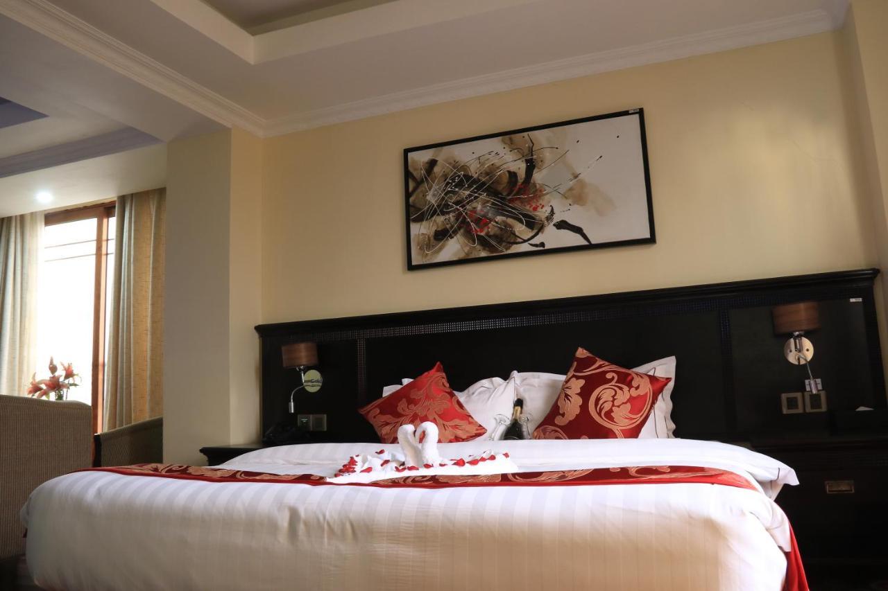 The White Rhino Hotel Nyeri Exterior foto